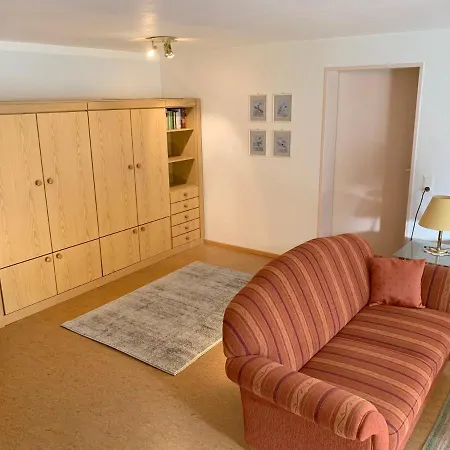 Exklusive Lage - Mit Schoenem Garten - Haemmerle Yellow Apartment *