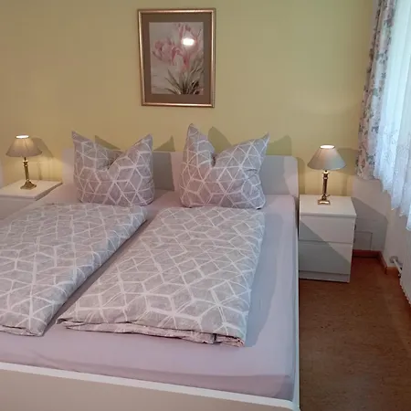 Appartement Exklusive Lage - Mit Schoenem Garten - Haemmerle Yellow *