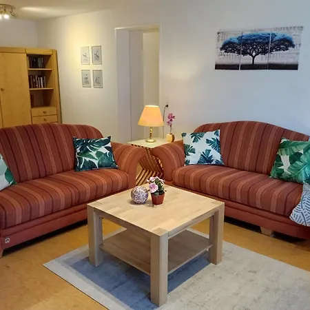 Exklusive Lage - Mit Schoenem Garten - Haemmerle Yellow Lago de Constança